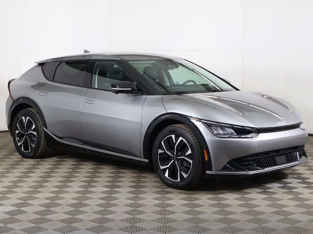 Used 2022 Kia Ev6 Wind with VIN KNDC3DLC2N5076699 for sale in Streetsboro, OH