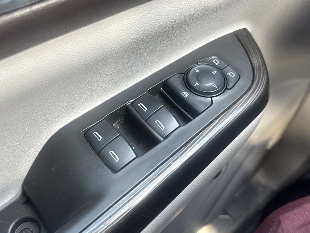 Used 2017 Silver GMC SLT-1 image 25
