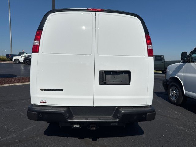 2025 Chevrolet Express Cargo Work Van - Photo 11