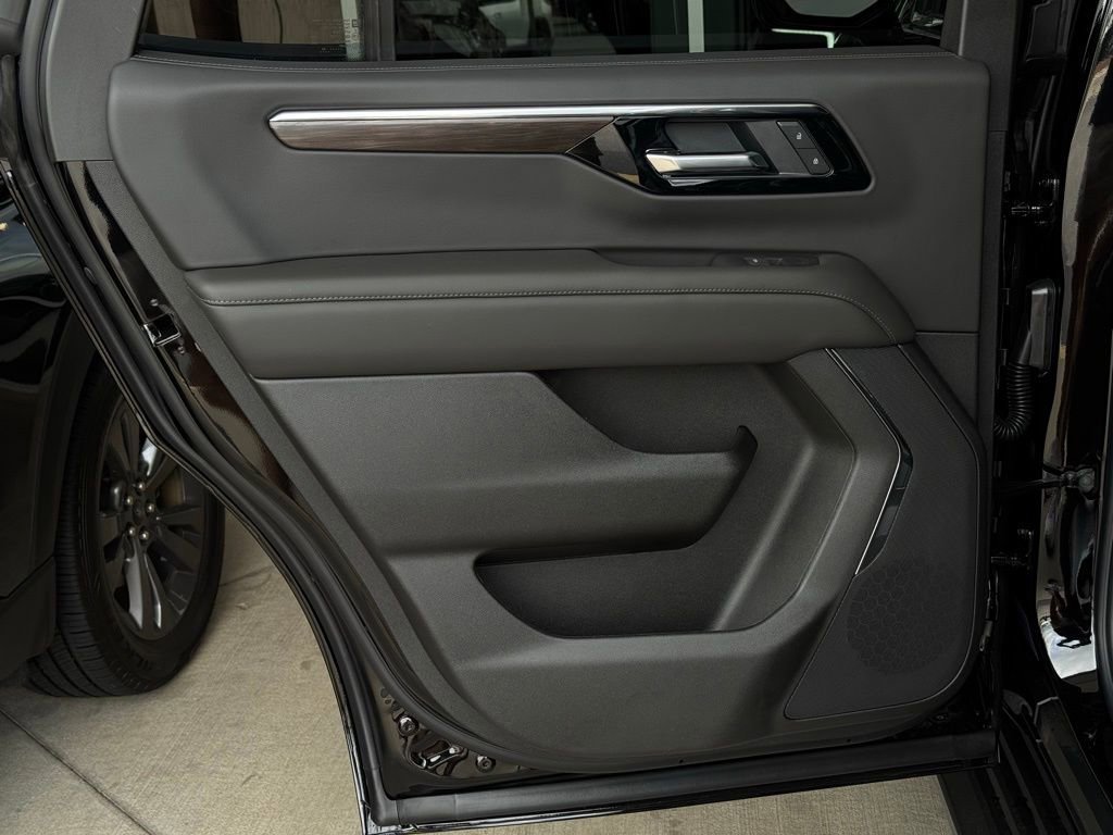 2026 Chevrolet Tahoe LS - Photo 16