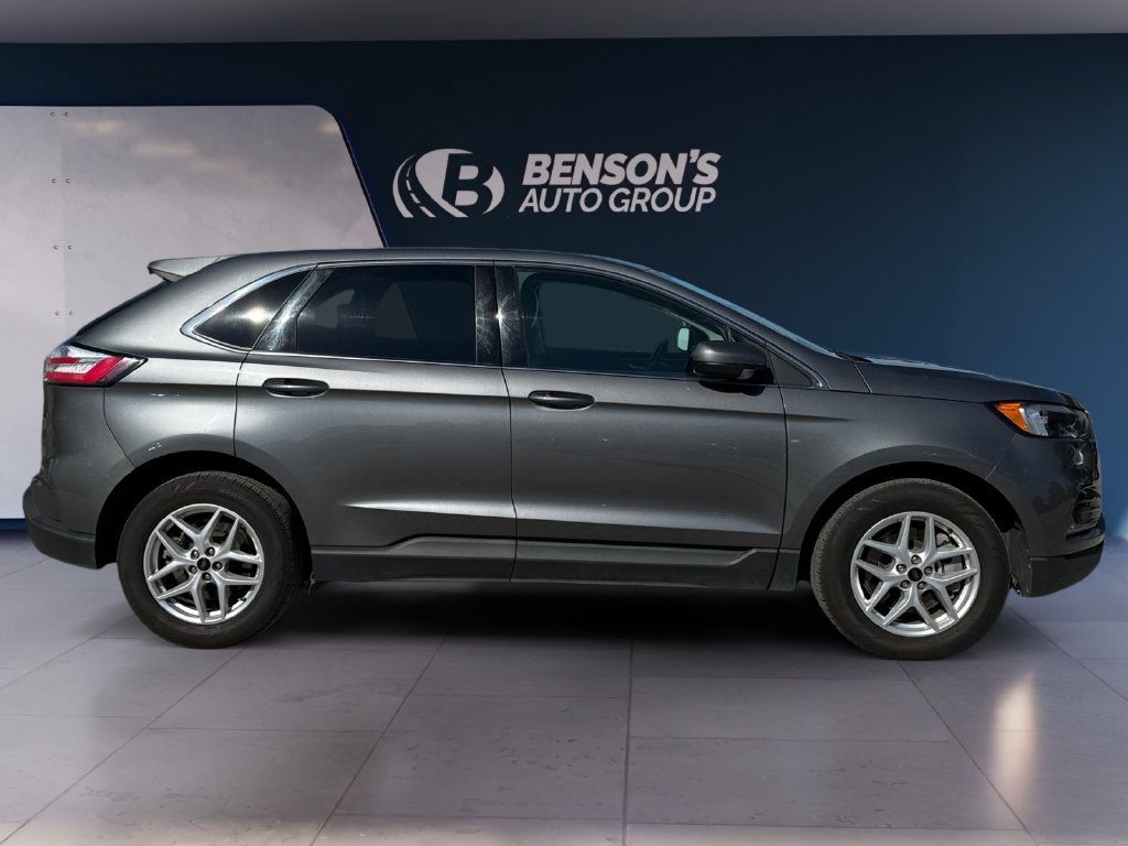 Used 2024 Gray Ford SEL image 6