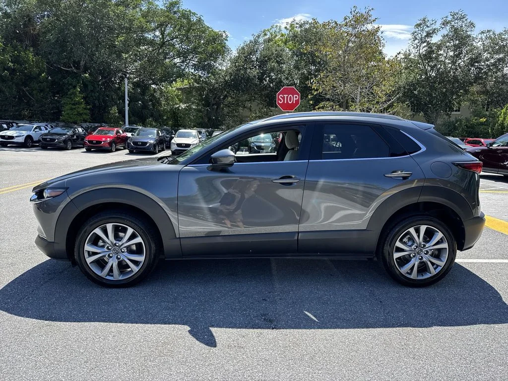 Used 2021 Machine Gray Metallic Mazda Premium image 11