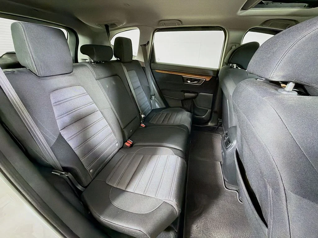 Used 2022 White Honda EX image 24