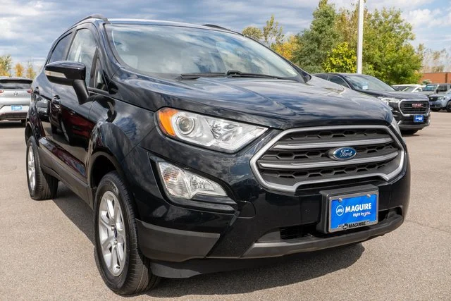 Used 2020 Black Ford SE image 4