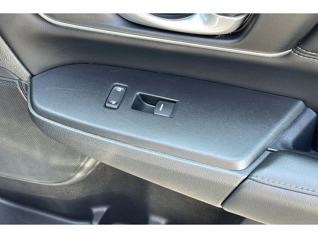 Used 2021 Sonic Gray Pearl Honda Touring image 22