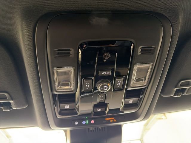 2026 Chevrolet Suburban Premier - Photo 25