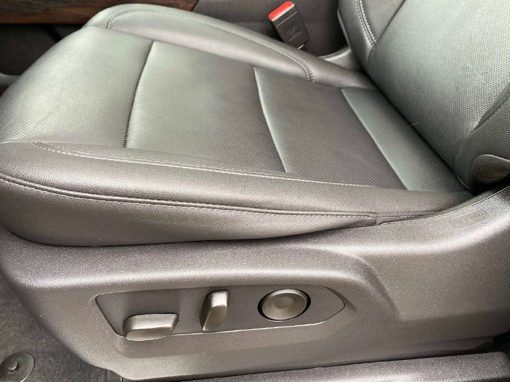 Used 2026 Silver GMC SLT image 28