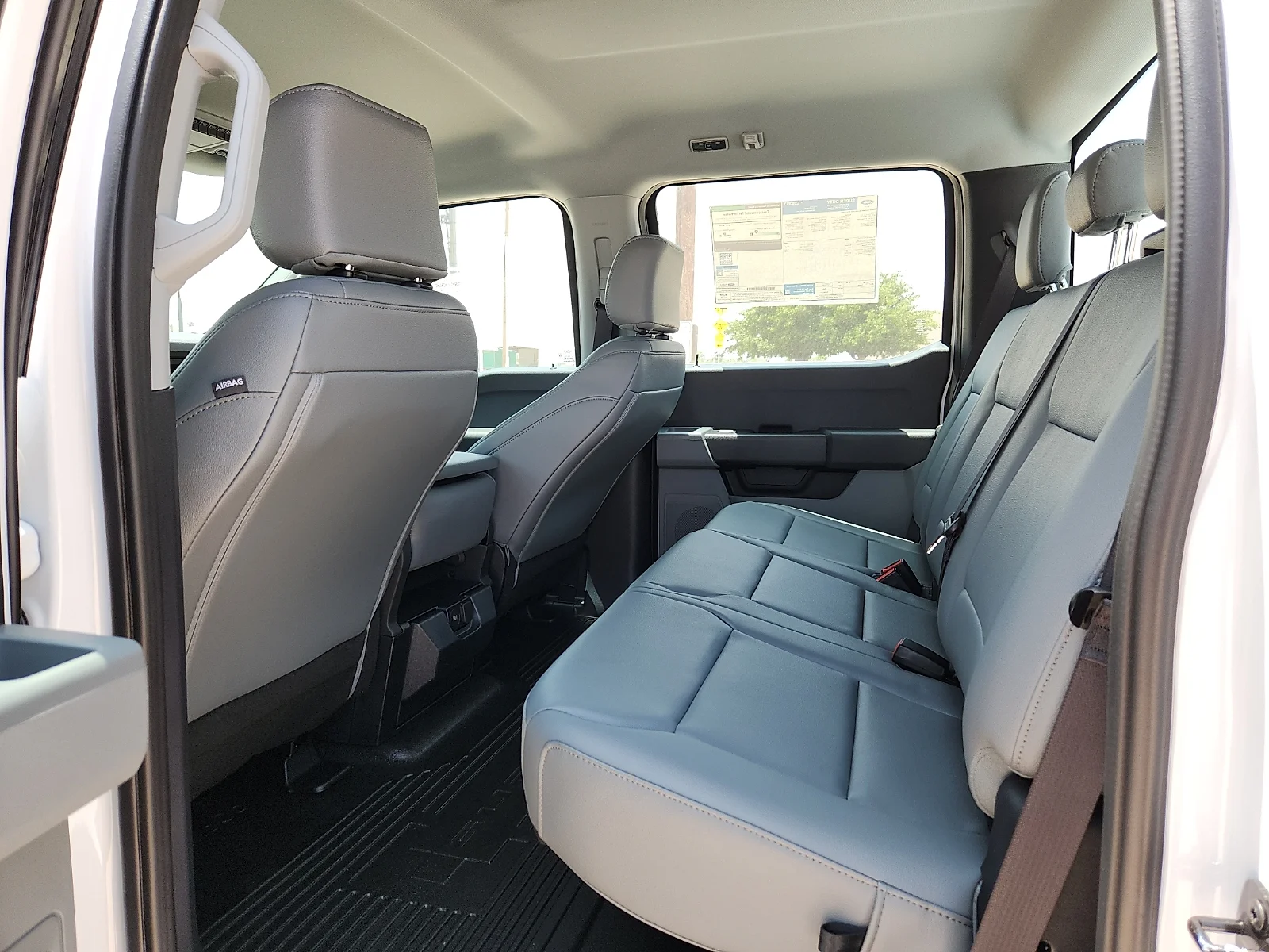 New 2026 Oxford White Ford F-450® XL image 18