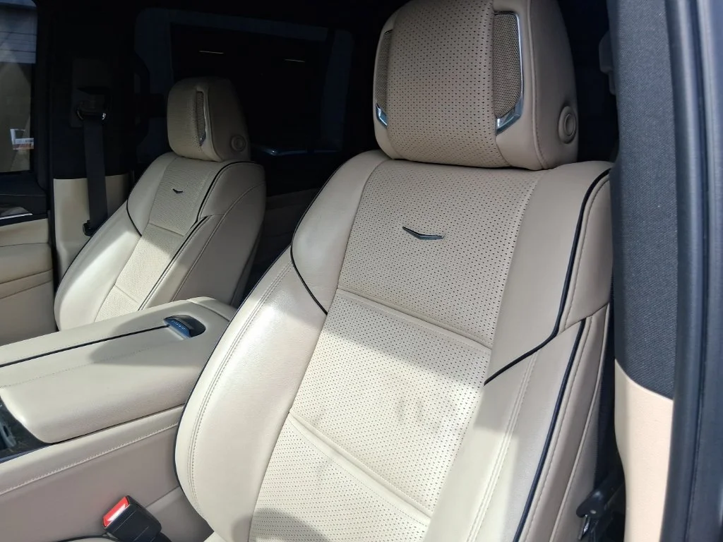 Used 2023 Black Cadillac Premium image 15