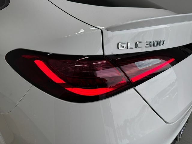 New 2026 Polar White Mercedes-Benz GLC 300 image 81