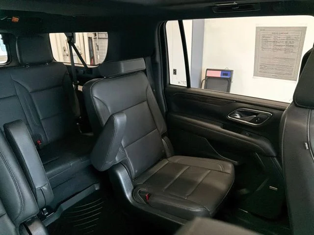 2023 Chevrolet Suburban Z71 - Photo 45
