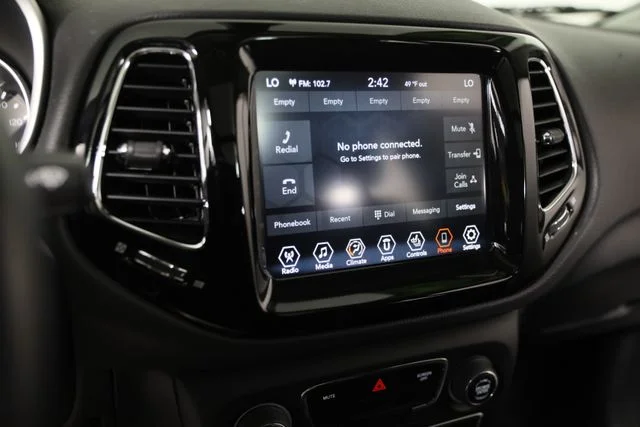 Used 2019 White Jeep Limited image 8