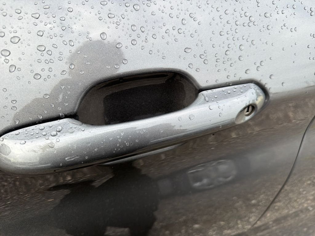 Used 2022 Gray Ford XLT image 9