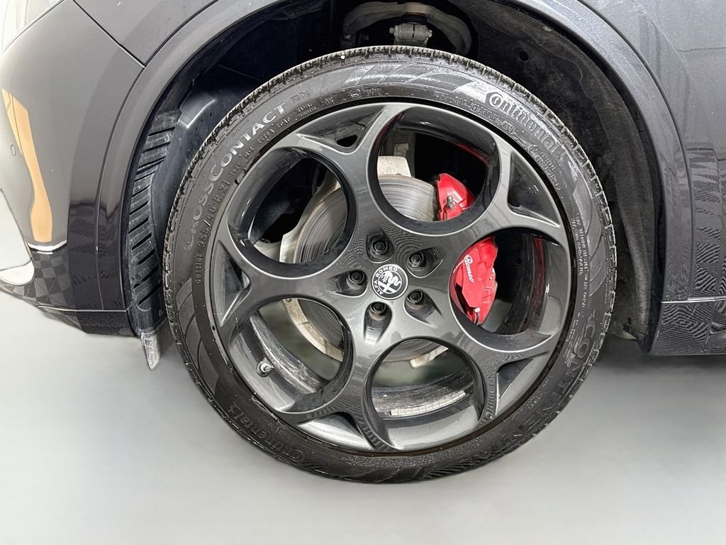 Used 2025 Black Alfa Romeo Veloce image 31