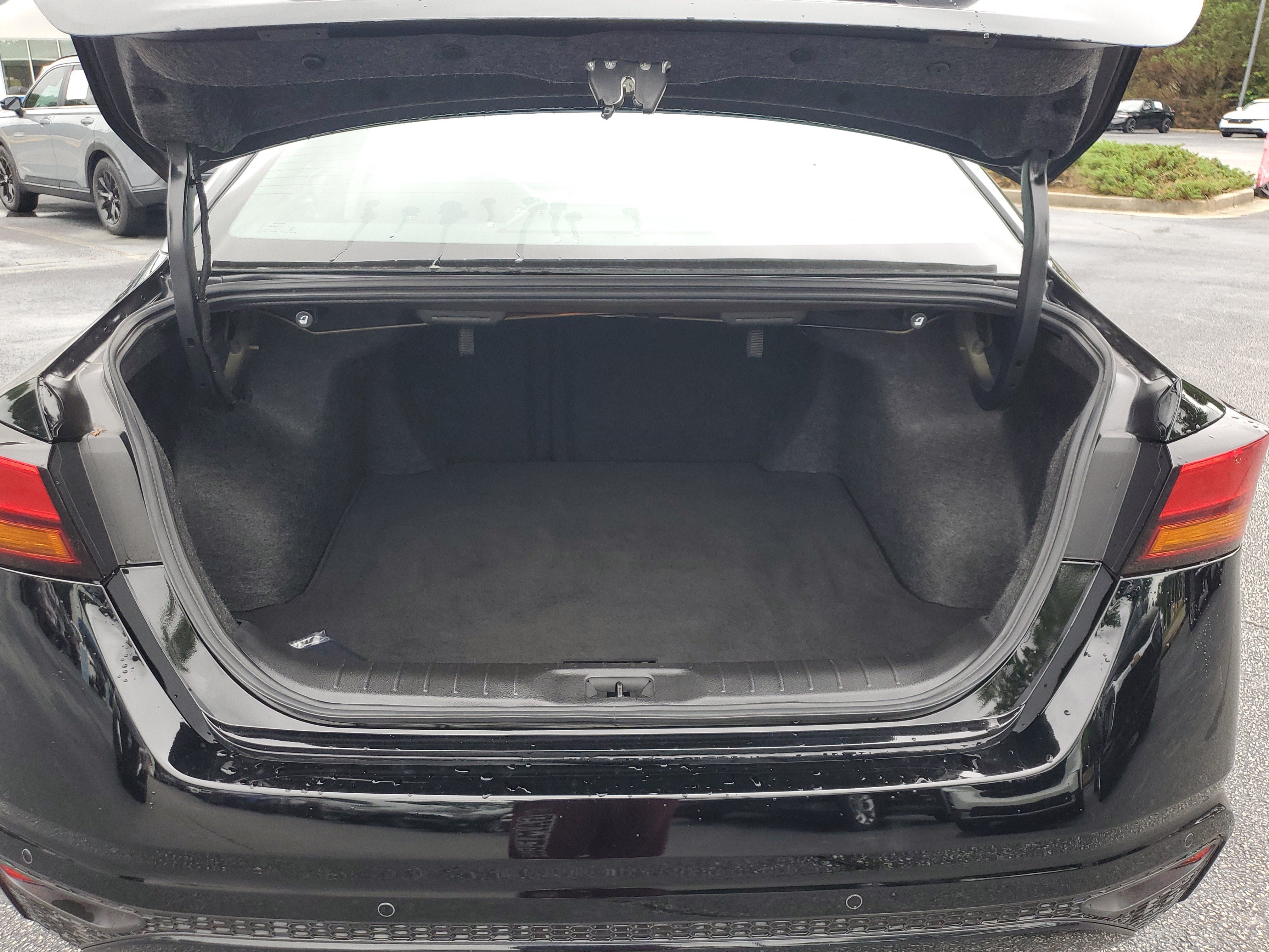 Used 2024 Super Black Nissan 2.5 SV image 8