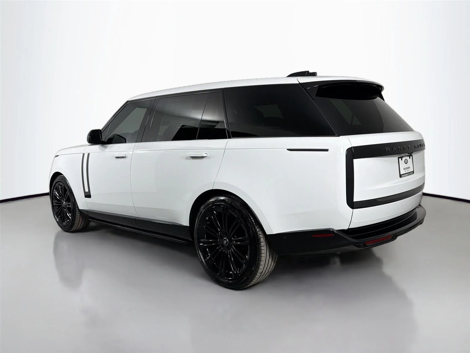 2025 Land Rover Range Rover SE - Photo 7