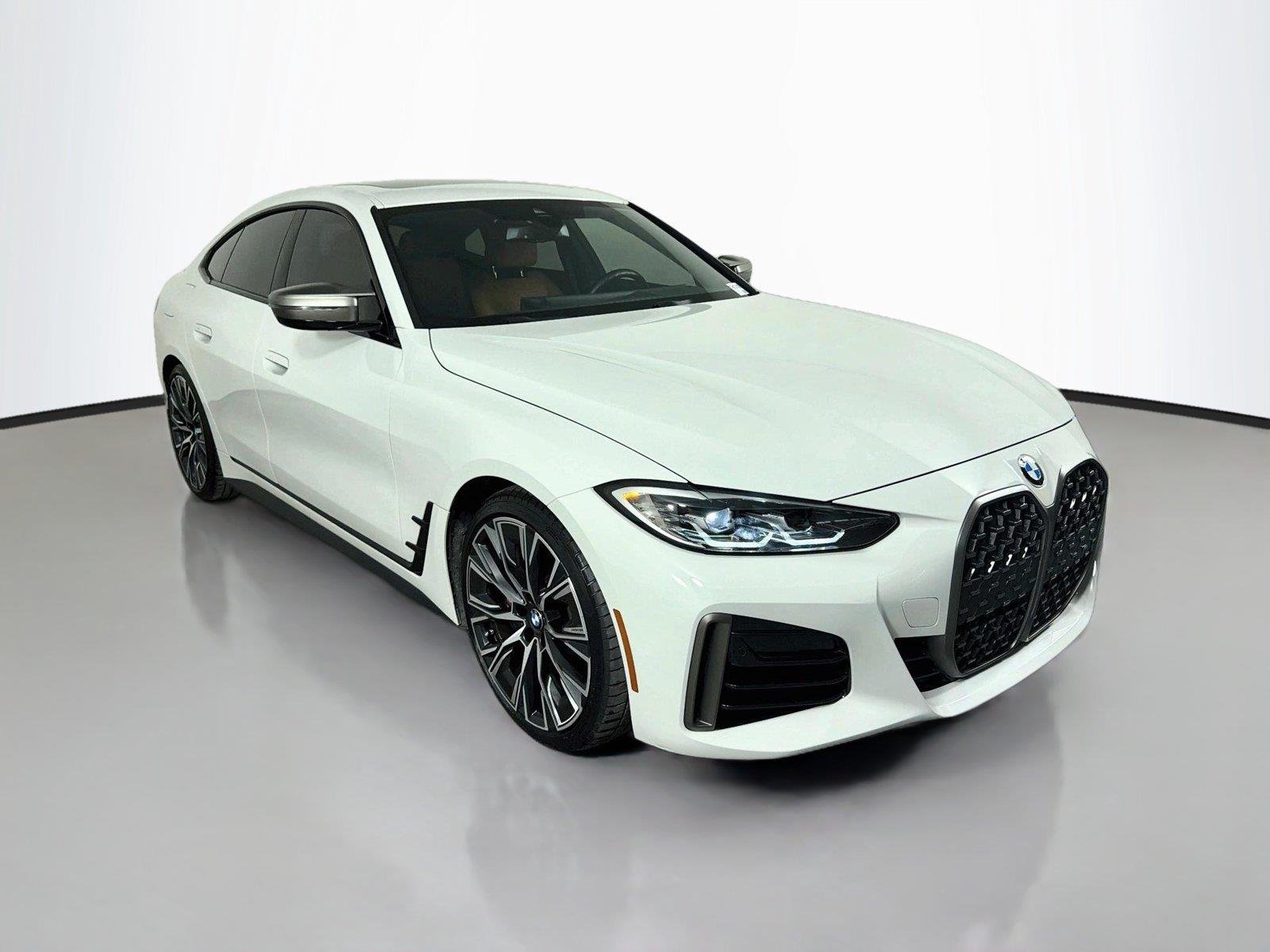 Certified Used 2024 Alpine White BMW M440i image 3