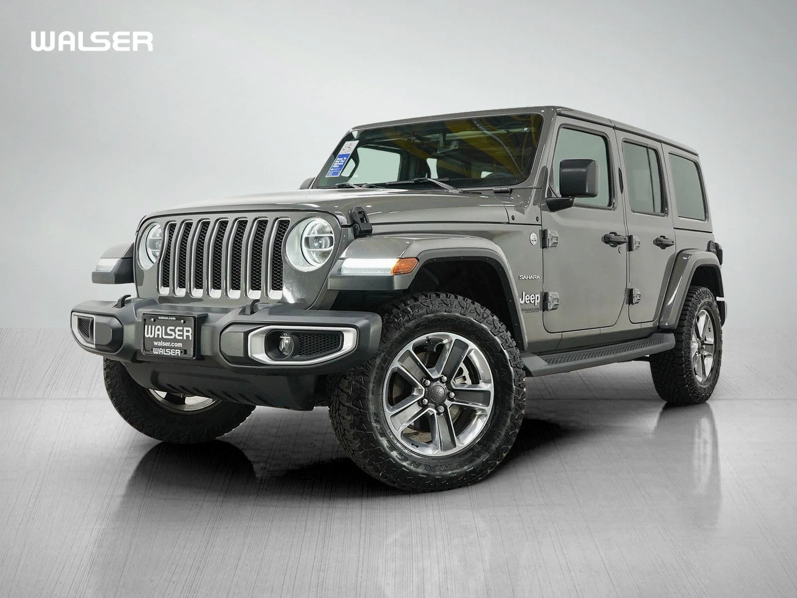 Used 2019 Sting-Gray Clearcoat Jeep Unlimited Sahara image 1