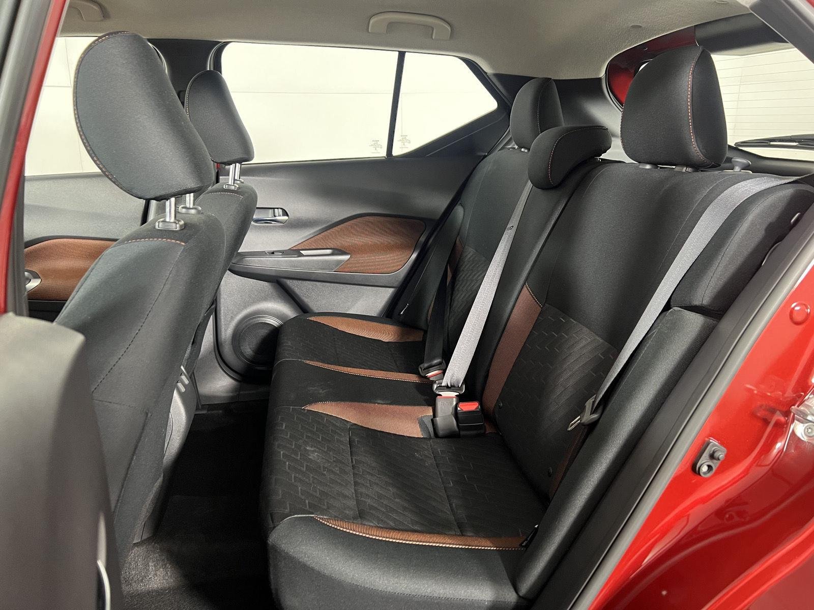 Used 2024 Super Black Nissan SR image 4
