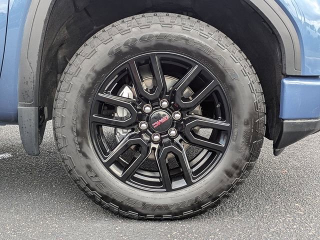 Used 2024 Downpour Metallic GMC Elevation image 11