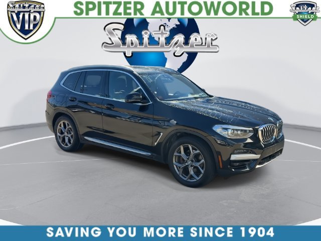 Used 2021  BMW xDrive30e image 4