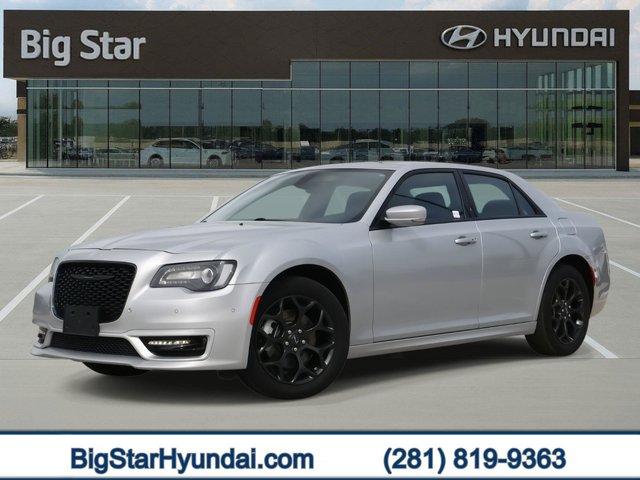 2023 Chrysler 300 Touring