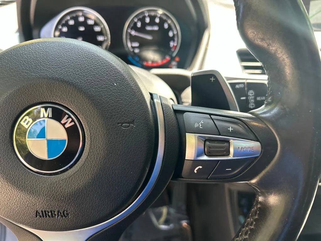 Used 2018 Blue BMW xDrive28i image 22