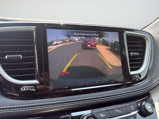Used 2023 White Chrysler Touring L image 26