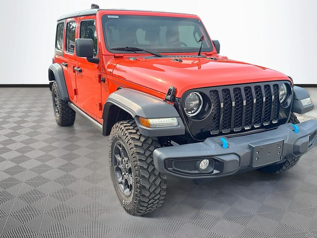 Used 2023  Jeep Willys 4xe image 4