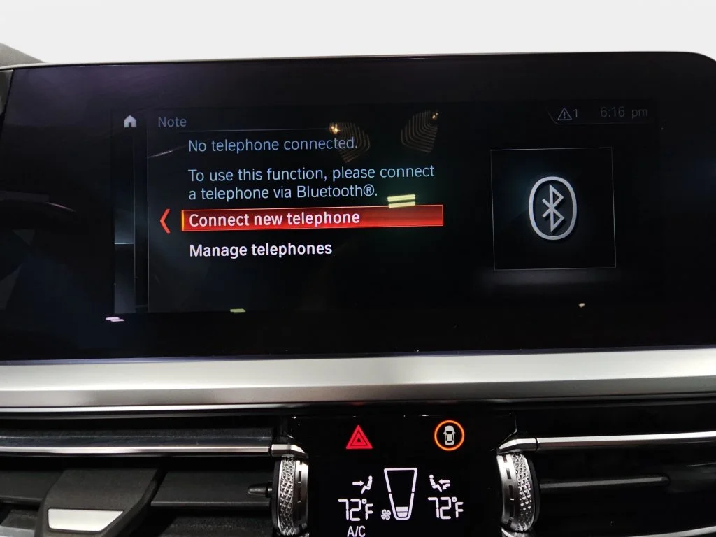 Used 2020 White BMW 330i xDrive image 23