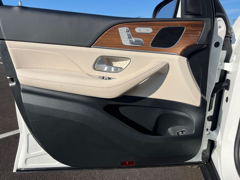 Certified Used 2025 White Mercedes-Benz GLE 350 image 10