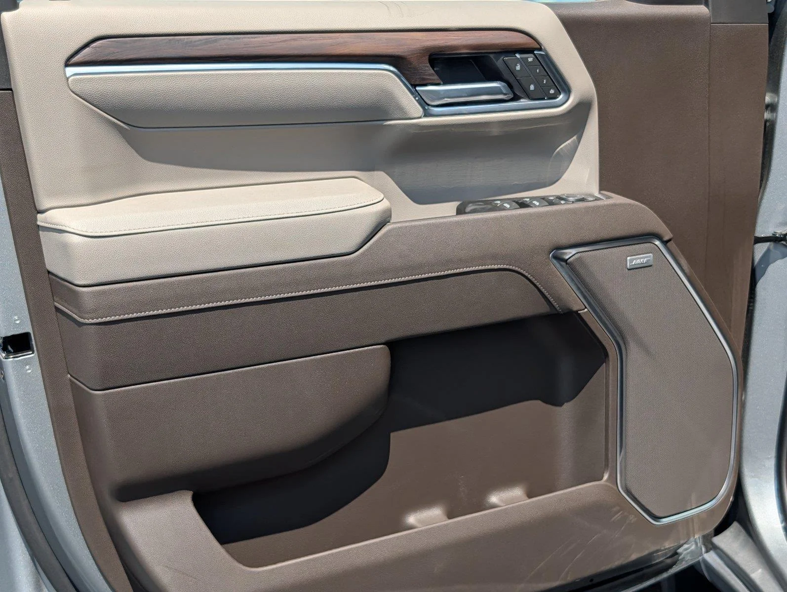 New 2026 Sterling Metallic GMC SLT image 15