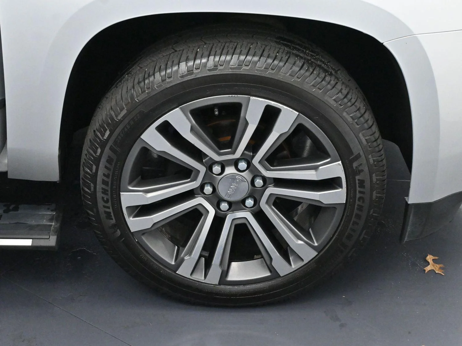 Used 2019 QUICKSILVER METALLIC GMC Denali image 39