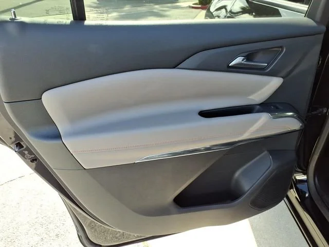 Used 2025 Mosaic Black Metallic Chevrolet LT image 12