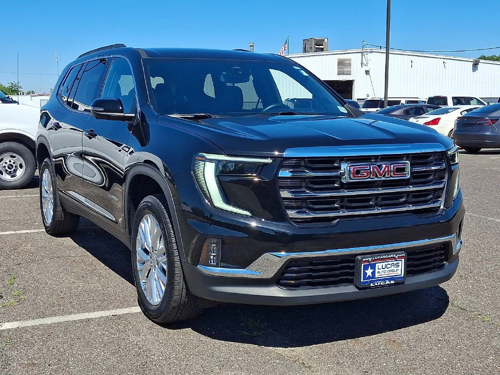 Used 2024 Ebony Twilight Metallic GMC Elevation image 2
