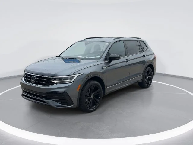 Used 2024 Gray Volkswagen 2.0T SE R-Line Black image 5
