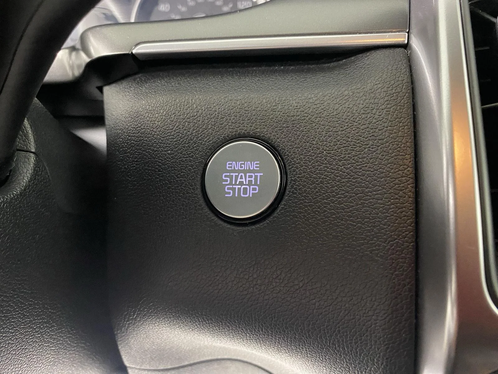 Used 2021 Sparkling Silver Kia S image 17