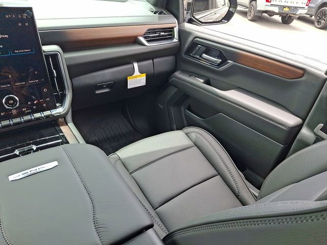 2026 GMC Yukon XL Denali - Photo 11