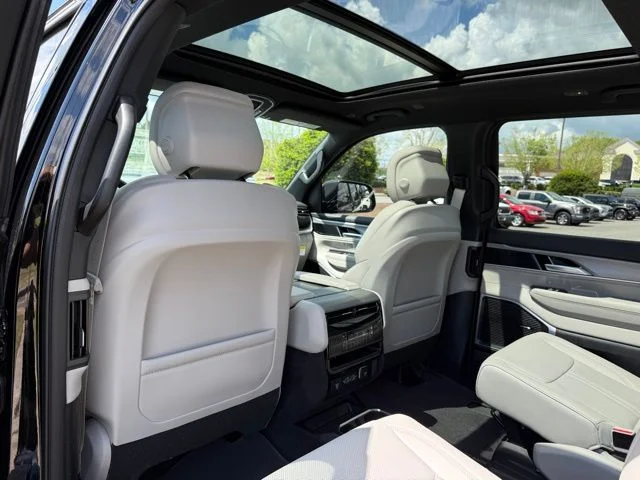 New 2026 High Gloss Black Exterior Paint Jeep  image 26