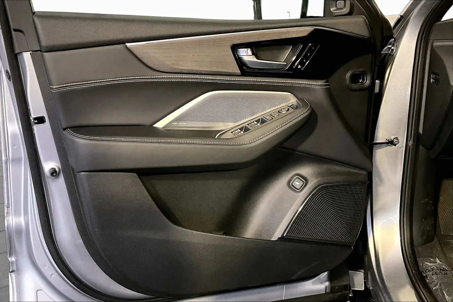 New 2026 Solar Silver Metallic Acura With Advance Package image 12