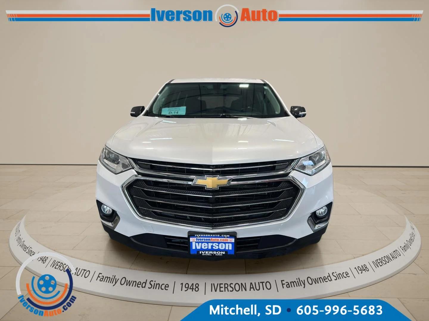 Used 2019 Chevrolet Traverse 1LT with VIN 1GNEVGKW8KJ147267 for sale in Huron, SD