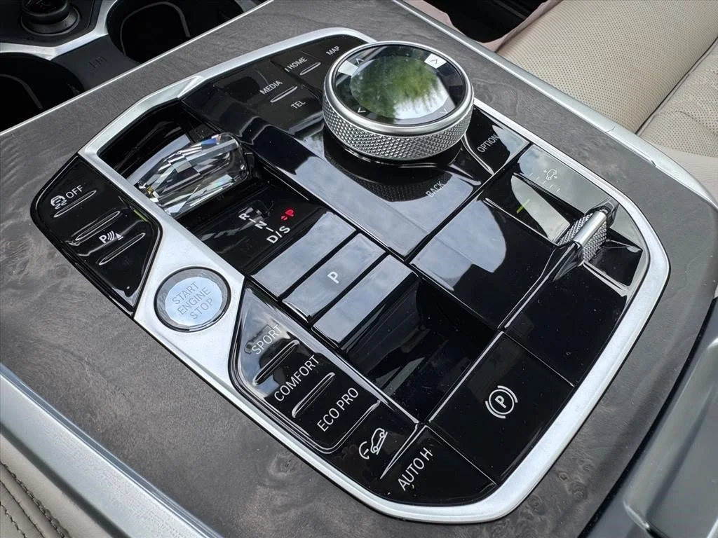 Used 2025 Brooklyn Grey Metallic BMW M60i image 25