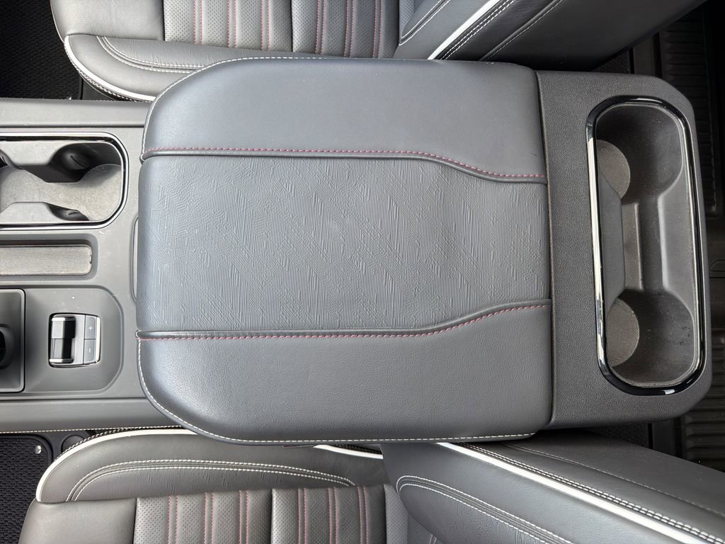 2025 GMC Sierra 1500 AT4X - Photo 28