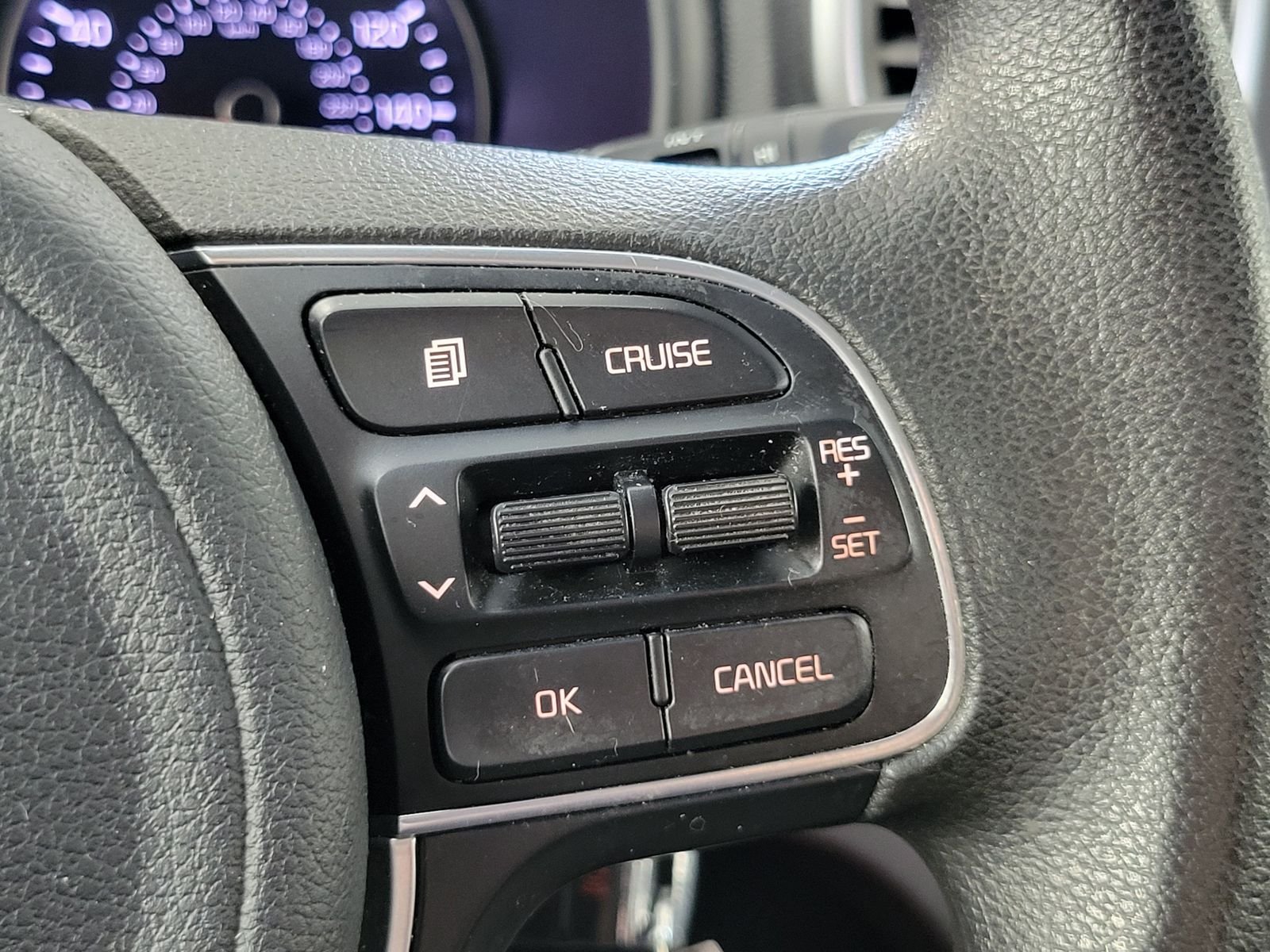 Used 2019 White Kia LX image 17