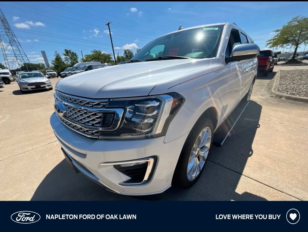 Used 2019 White Ford Platinum image 1