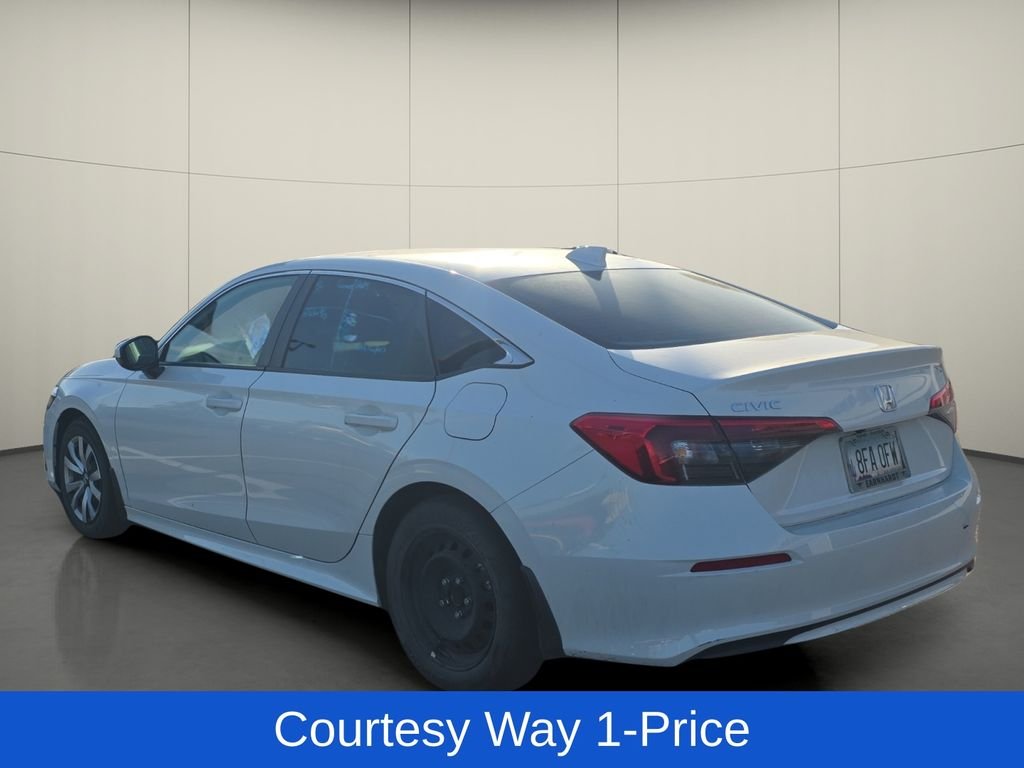 Used 2024 White Honda LX image 6