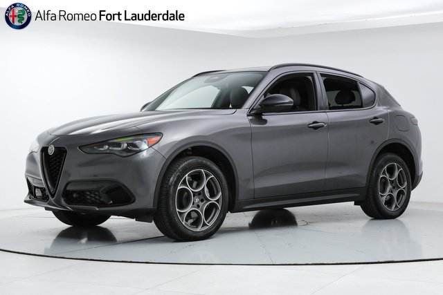 2025 Alfa Romeo Stelvio 