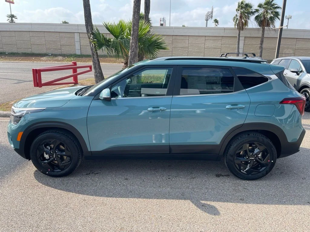 New 2026 Blue Kia EX image 4
