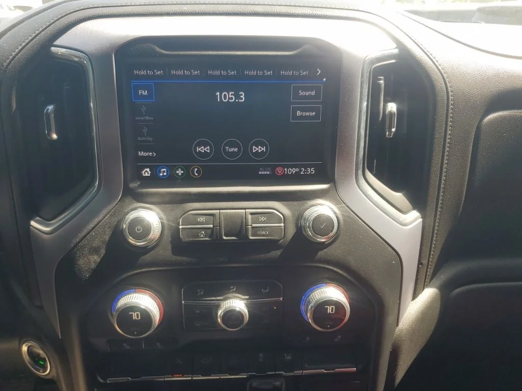 Used 2019  GMC SLE image 23