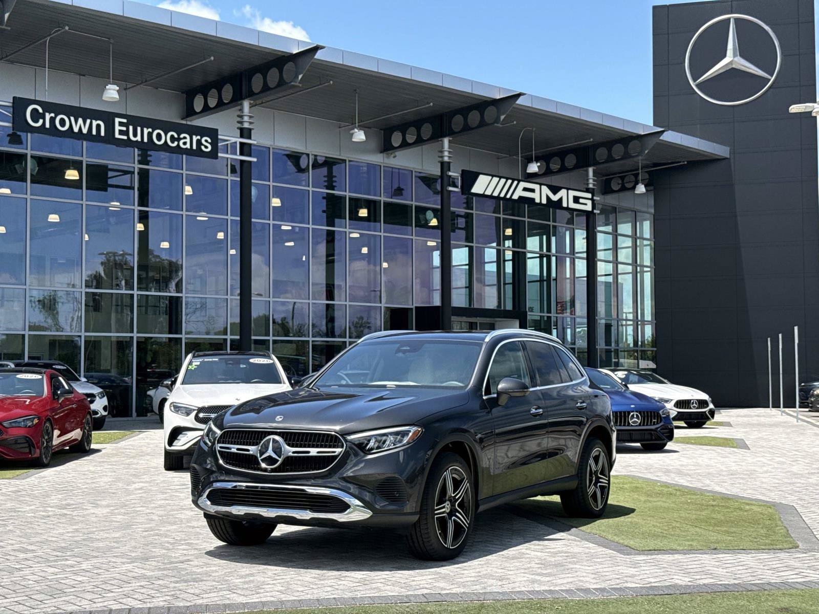New 2027 Gray Metallic Mercedes-Benz 300 SUV image 1